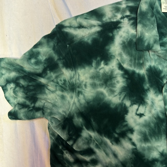 H&M x Smiley Green Tie Dye Smiley Face Button Up Shirt Towel Feel Size Large - Picture 4 of 7